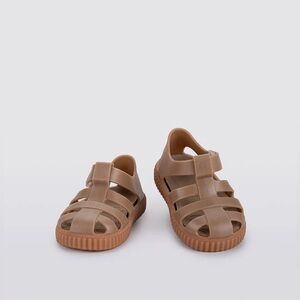 Igor taupe sandal nwt
